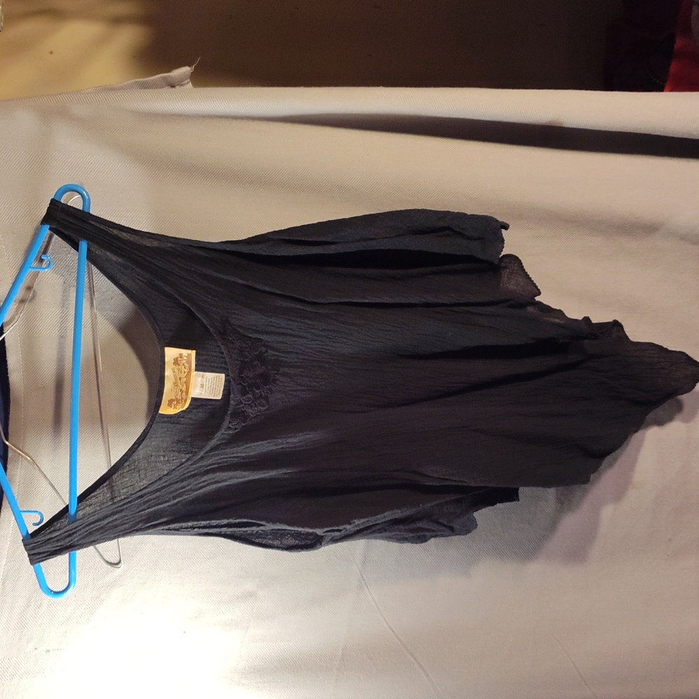 Woman's top, by Illusions, XL